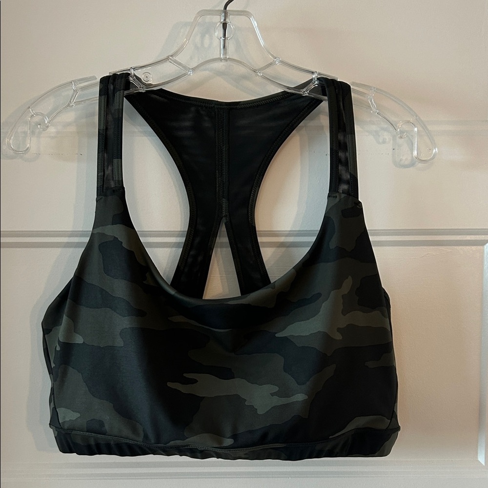 Athleta Excellent Condition Camo Print Sports Bra XL